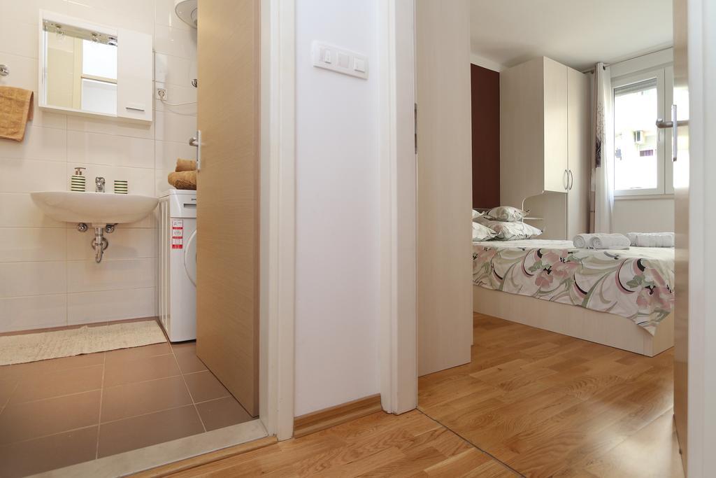 Antonijas Sunny Apartment Makarska Eksteriør billede