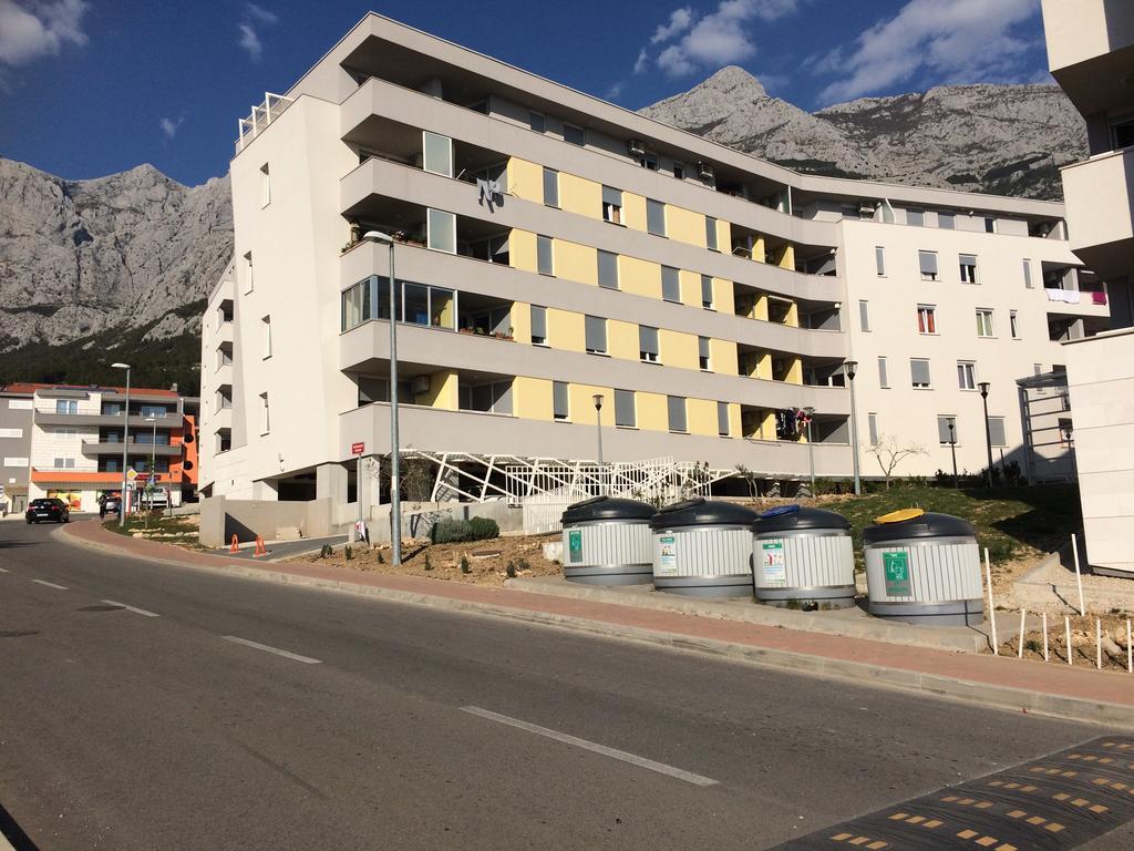 Antonijas Sunny Apartment Makarska Eksteriør billede